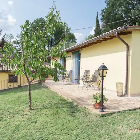 Cantico Delle Creature Alojamento de Acomodação e Pequeno-almoço 3*