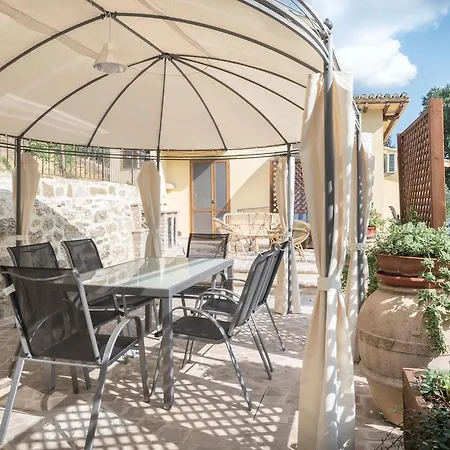 カンティコ デレ クリチャー 3* アッシジ