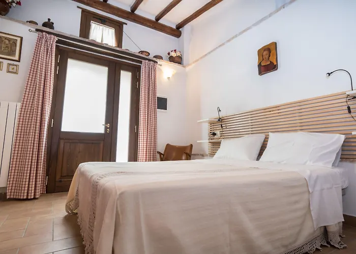 Cantico Delle Creature Alojamento de Acomodação e Pequeno-almoço 3*